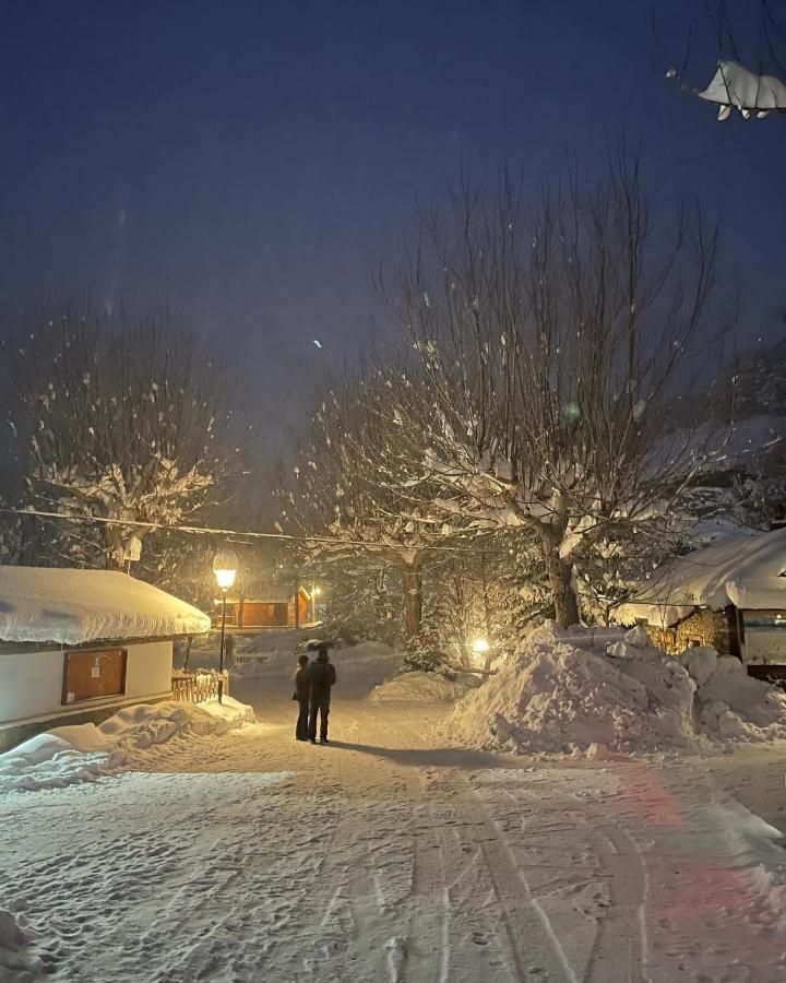 Camping Aneto Benasque Bagian luar foto